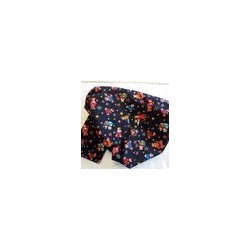 Coupon tissu coton imprimé petits Oursons colorés fond noir (0.45 cm x 0.55 cm)