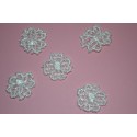 Fleurs mini en Dentelle Vintage (1.5 cm) "Les Fleurs de LOUISE" (Blanc) pour couture & décoration (vendu par 5)