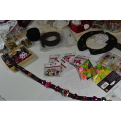 Boutons Assortiment en sachet mélange rose/rouge/pailleté boutons à coudre ou à coller en  Mini Embellissement