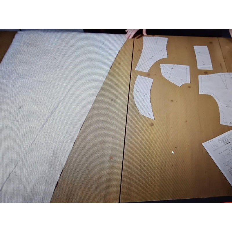 Papier de SOIE spécial Patrons Couture, Burda 5 feuilles 110x150 cm