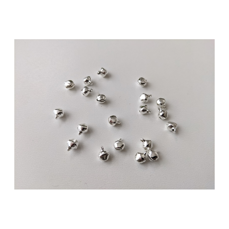 Grelots clochettes MINI métal 10p. Argenté Ø 6 mm, Anneau 3 mm