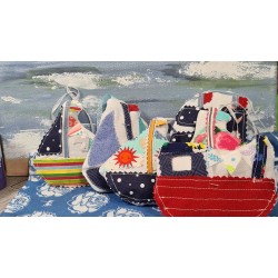 Coupon Tissu Vintage "Tomettes" Blanc & Bleu 70 x 50 cm vendu à l'unité